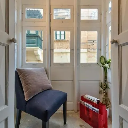 Apartment Designer Townhouse Cospicua