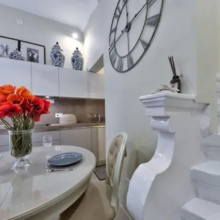 Designer Townhouse Cospicua